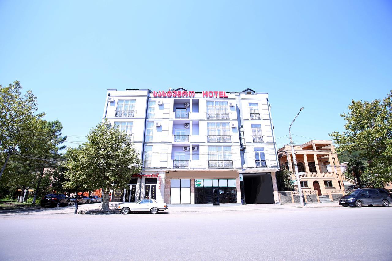 Hotel Phasis Kutaisi Exteriör bild